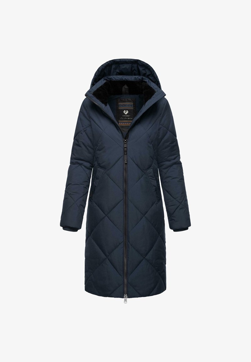 Jūras zila, quiltota garā mēteli ar kapuci, ar priekšējo rāvējslēdzēju, sānu kabatām un mīkstu oderi. Elegants dimanta raksts šuvē.