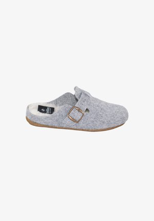 Zapatilla gris de feltro con suela de corcho, una correa ajustable con un hebilla de bronce y un suave forro blanco.