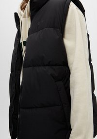 PULL&BEAR Weste - mottled black