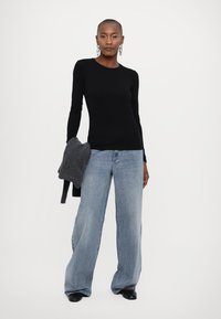 WEEKEND MaxMara MULTIE - Top dugih rukava - nero
