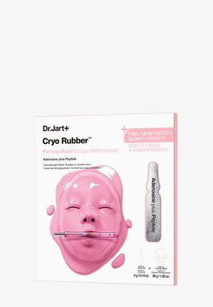 Dr.Jart+ Cryo Rubber™ Firming Mask-pakken har en rosa gummilignende tekstur, ansiktsform og et klart applikasjonsrør med sølvfargede detaljer.