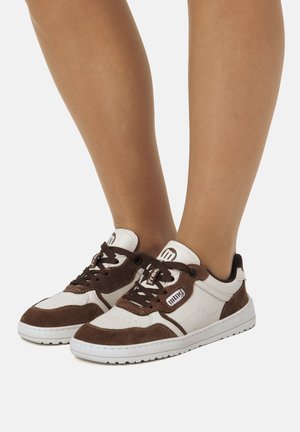Sneaker low - marron