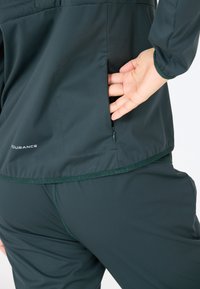 Endurance ENDURANCE LAUFJACKE - Løbejakker -  magical forest