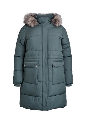Waldgrüne Steppjacke mit einer Kunstfellkapuze, großen Fronttaschen und gesteppten Details. Mit einem Reißverschluss und elastischen Bündchen.