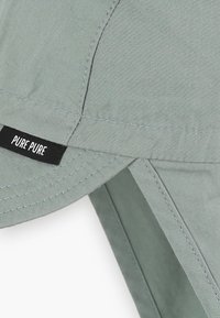 pure pure by BAUER NACKENSCHUTZ UNISEX - Šešir - old green
