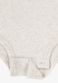 Thumbnail Image 8