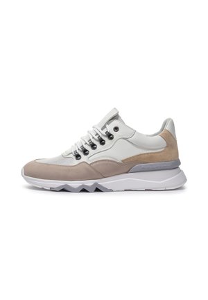 Trainers - offwhite