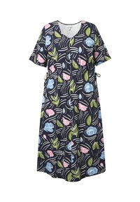 Kwiatowa sukienka z granatowego materiału, z różowymi i niebieskimi kwiatami oraz zielonymi liśćmi, krótkimi rękawami, dekoltem w kształcie litery V i detalami w postaci regulowanego pasa.