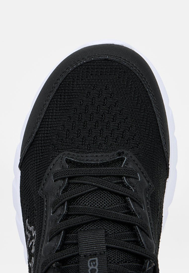 Sneaker low