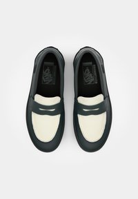 Vans SKATE LOAFER UNISEX - Baskets basses - dark forest