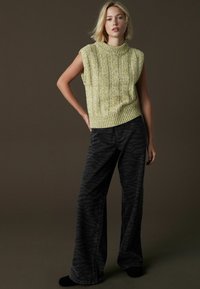 Next SLEEVELESS CHUNKY REGULAR FIT - Pulóver - green nautral twist
