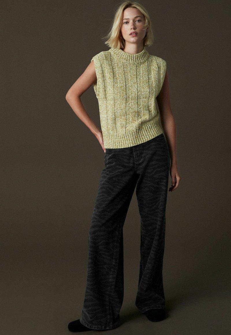 Next SLEEVELESS CHUNKY REGULAR FIT - Pulóver - green nautral twist