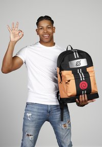 Karactermania NARUTO HIGH - Schooltas - naruto orange-black