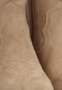 ETIKA DELFT - Botines camperos - beige