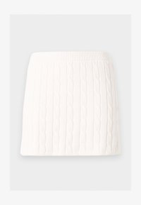 Επιλέχθηκε, new off white