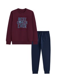 Maroon sweatshirt with "BEST COACH EVER" text and basketball graphic, paired with navy elastic-waist jogger pants. Soft material, casual fit.
