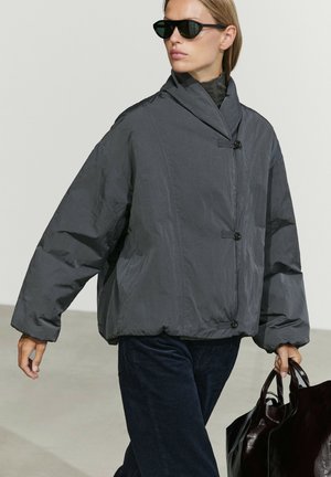 Massimo Dutti, QUILTED BOMBER JACKET - Winter jacket - blue