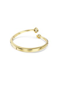 Goldfarbener Armreif mit einem glatten, runden Design und zwei sechseckigen Enden, die jeweils mit einem klaren Edelstein besetzt sind. Polierte Oberfläche.