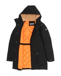 Zwarte winterjas met een gevoerde oranje binnenkant. Voorzien van een capuchon, drukknoopsluitingen en zakken. Gevoerd met een zachte, gestructureerde stof.