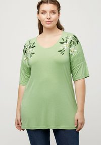 Ulla Popken Triko s potiskem - light green