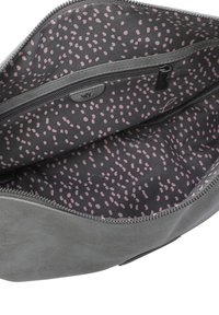 Fritzi aus Preußen VINTAGE TRUE BERRY - Borsa a tracolla - rock