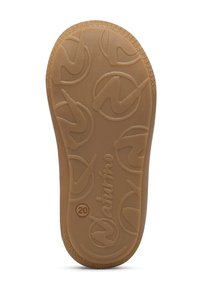 Hnědá gumová podrážka s kruhovým vzorem loga a texturovanými akcenty. Na povrchu je vyražený nápis "Naturino" a velikost "20".