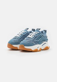 Steve Madden JPOSSESSION - Matalavartiset tennarit - blue denim