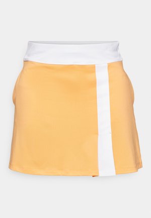 Geel sportrok met een witte tailleband en een verticale witte streep aan één kant. Gemaakt van glad, rekbaar materiaal met een gestructureerd ontwerp.