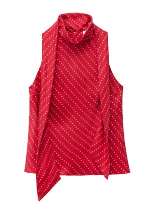 Rode mouwloze blouse met hoge kraag en een diagonaal patroon van kleine witte diamanten, met lange, losse stoffen panelen die aan de zijkanten hangen.