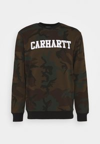 Camo sweatshirt in groen en bruin met een witte "CARHARTT"-logo over de borst. Voorzien van een ronde hals en geribbelde manchetten en zoom.