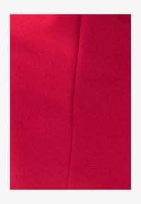 Unselected, poppy red