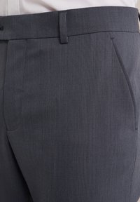 Thumbnail Image 4