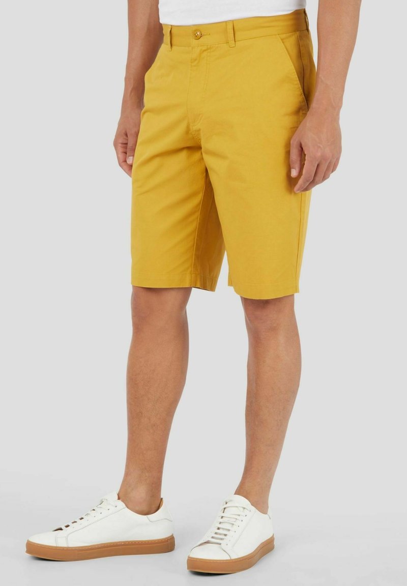 Conbipel GABARDINE BERMUDA Shorts Ocra yellow Zalando de