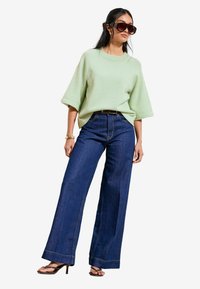 Niet geselecteerd, pistachio green