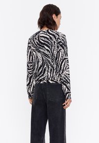 Bimba Y Lola ZEBRA  - Jersey de punto - zebra marfil