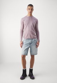 Levi's® LOOSE - Pantaloni scurți din denim - out surfin