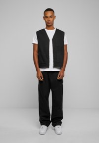 Urban Classics Weste - black