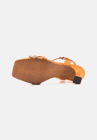 Marco Tozzi Sandals - mango metallic