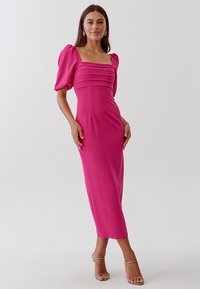 TUSSAH NATARA MIDI  - Denné šaty - hot pink