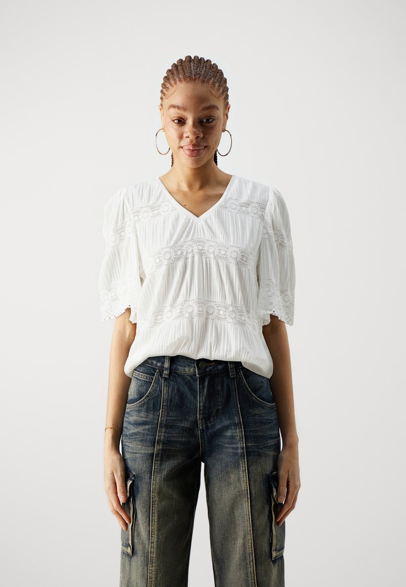 VILA - VILEA V NECK  - Blouse - egret, Vergroten