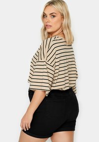 Yours Clothing ELASTICATED WAIST - Farkkushortsit - black