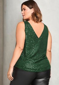 Lipsy PLUS SIZE FIT - V NECK SEQUIN   - Bluse - green