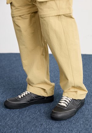 Sneakers laag - black