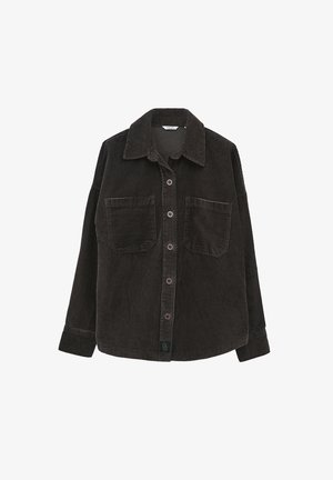 Bruine corduroy shirt met een kraag, twee voorzakken en knoopsluiting. Heeft een geribbelde textuur en een zwart merketiket aan de zoom.