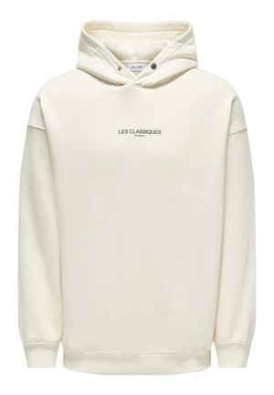 Cremefarvet hoodie lavet af blødt stof, med en front kangaroo-lomme og teksten 'LES CLASSIQUES' i midten.
