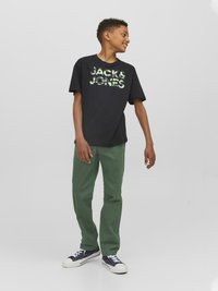 Jack & Jones Junior MARCO DAVE NOOS - Vászonnadrágok - mountain view