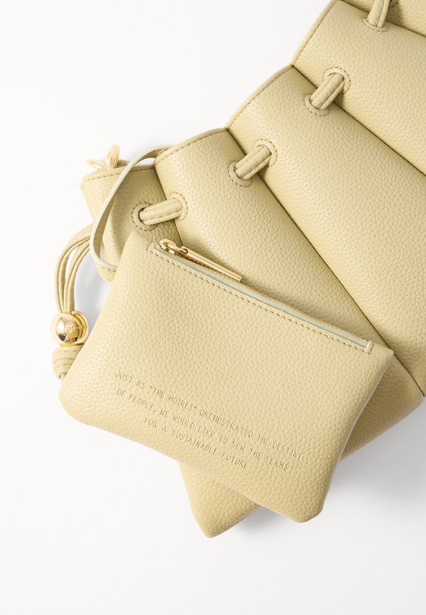 DAFNE BOTTALATO - Cross body bag - olive4