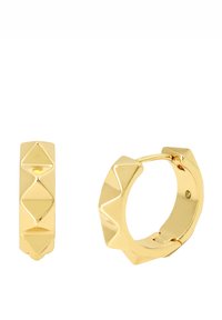 Goldene Creolen mit glatter Oberfläche, die auf einem Ohrclip ein geometrisches Muster aus erhabenen Diamanten und auf dem anderen ein einheitliches Design aufweisen.
