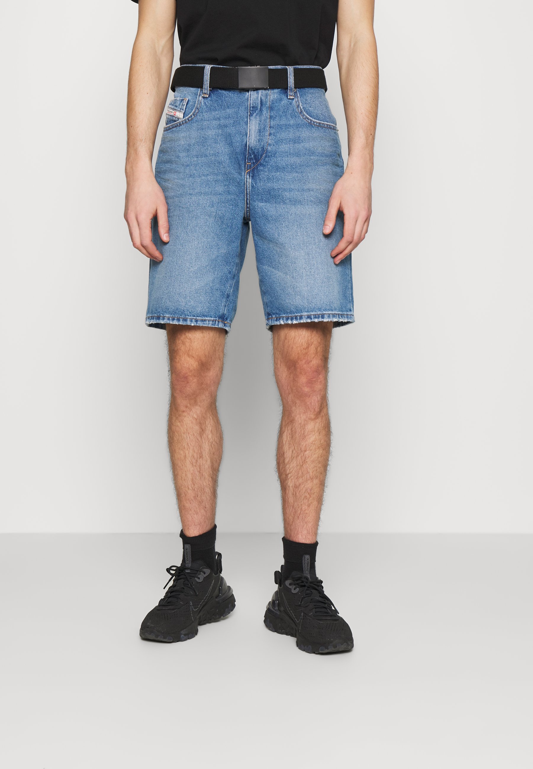 Diesel D-STRUKT-SHORT - Denim shorts 