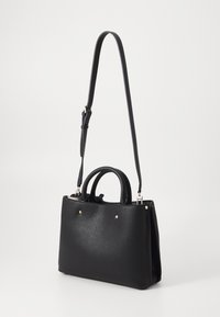 Guess MERIDIAN GIRLFRIEND SATCHEL - Kézitáska - black